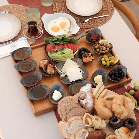 Homestay Q-zen House Cunda Eskiomerler